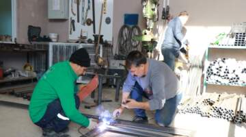 Haliliye Belediyesi, seri üretimle parklar yenileniyor