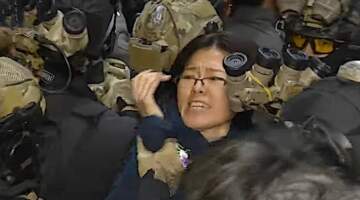 Güney Kore’de darbe girişimi gibi sıkıyönetim