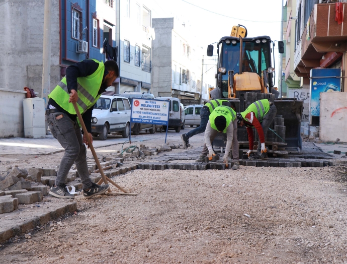 Haliliye Belediyesi ile 3 mahallede hummalı üst yapı hamlesi