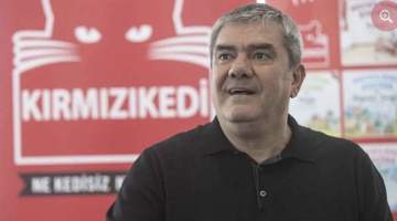 Gazeteci Yılmaz Özdil Kalp Krizi Geçirdi