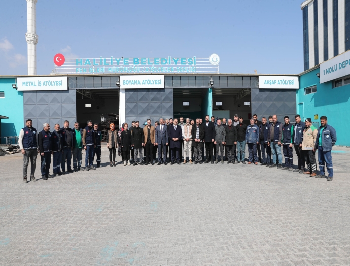 Başkan Canpolat, atölyeler şefliğindeki çalışmaları inceledi
