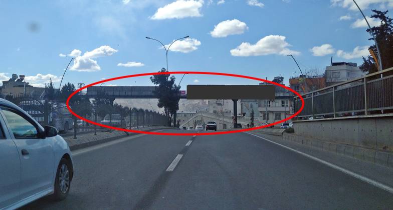Eski Milletvekili Mahmut Yıldız’ın Adı Üst Geçitten Silindi