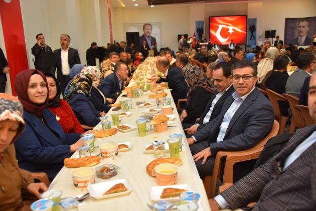 Başkan Bucak, şehit ve gazi aileleriyle iftarda buluştu
