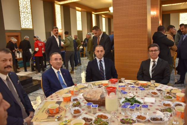 TBMM Başkan Vekili Bekir Bozdağ, Siverek’te incelemelerde bulundu