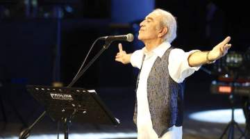 Sanatçı Edip Akbayram hayata ‘veda’ etti