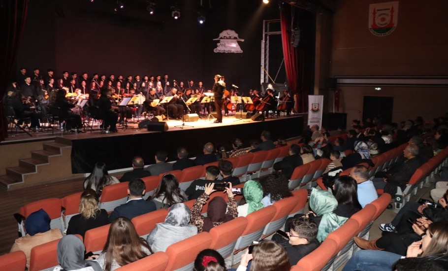 Müzik şehirleri Sivas ve Şanlıurfa Aşık Veysel türküleriyle buluştu