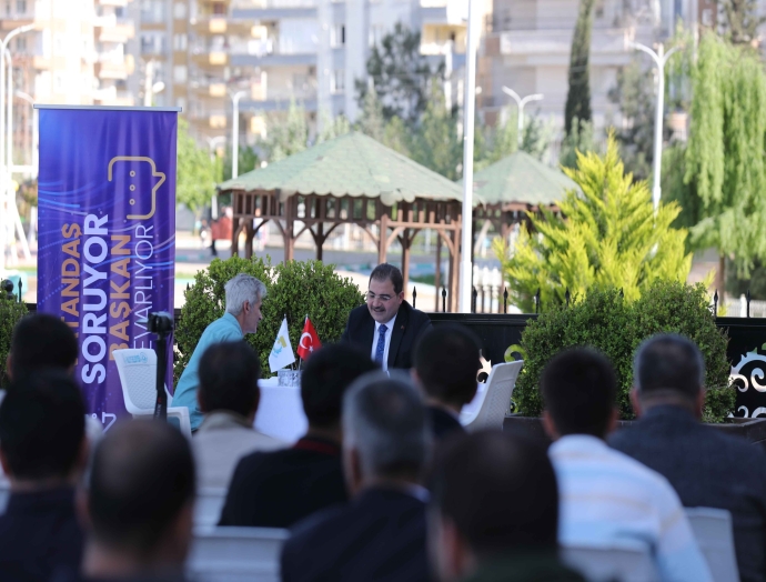 Sahada güçlü iletişim, yerinde çözüm: Başkan Canpolat vatandaşlarla buluştu