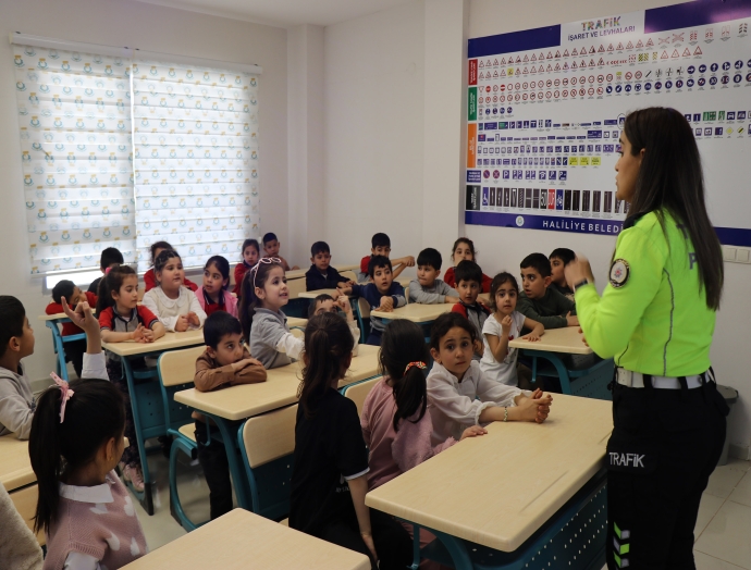 Haliliye’de minikler hem sürücü oldu hem de kuralları öğrendi
