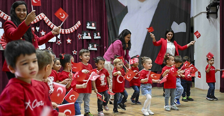 Nüfusun dörtte birini çocuklar oluşturuyor