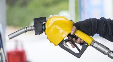 Benzine zam geldi, motorine zam yolda