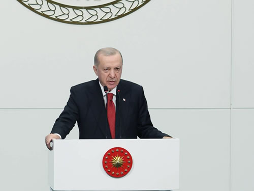 Erdoğan: “Herkes, milletin emanetine sahip çıkmakla mükelleftir”