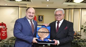 Pakistan Büyükelçisi’nden Başkan Gülpınar’a ziyaret