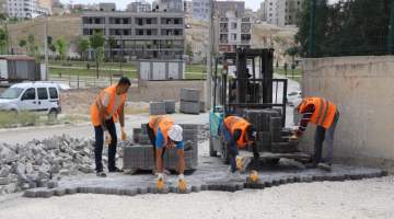 Haliliye Belediyesi ile 2 mahallede yollar yenileniyor