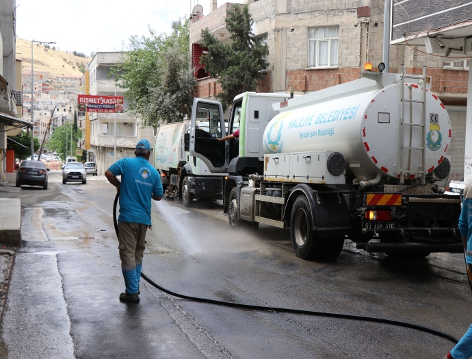 Haliliye’de temislik seferberliği devam ediyor