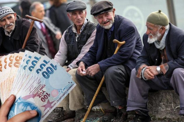 Emeklilerin bayram ikramiyelerinin ödeneceği tarih belli oldu