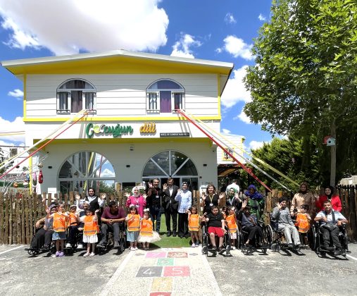Miniklerden anlamlı hareket