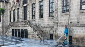 Haliliye Belediyesi’nden kapsamlı temizlik seferberliği