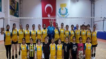 Haliliye Belediyesi, salon sporlarıyla gençleri geleceğe hazırlıyor