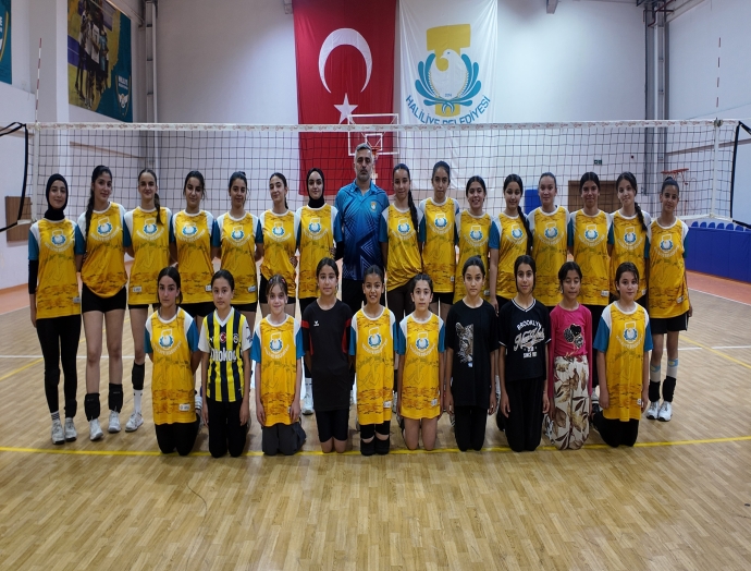 Haliliye Belediyesi, salon sporlarıyla gençleri geleceğe hazırlıyor