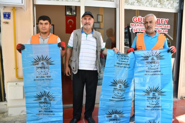 Siverek’te kurban poşeti dağıtımına başlandı
