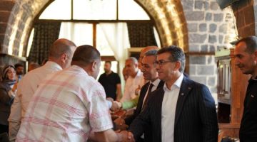 Başkan Bucak Vatandaşlarla Bayramlaştı
