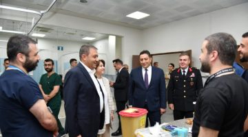 Vali Şıldak’ın yoğun bayram mesaisi sürüyor