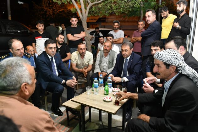 Vali Şıldak, Siverek’te vatandaşlarla bir araya geldi