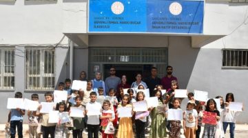 Siverek Belediyesi’nden Öğrencilere Karne Hediyesi