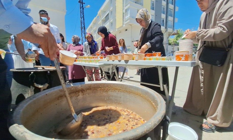 Şanlıurfa’nın Bozova ilçesinde aşure etkinliği