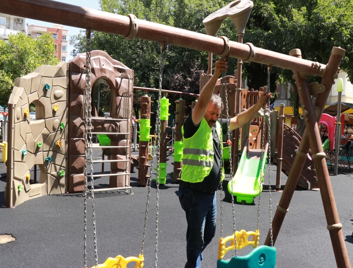 Başkan Canpolat’tan parklara yenileme talimatı