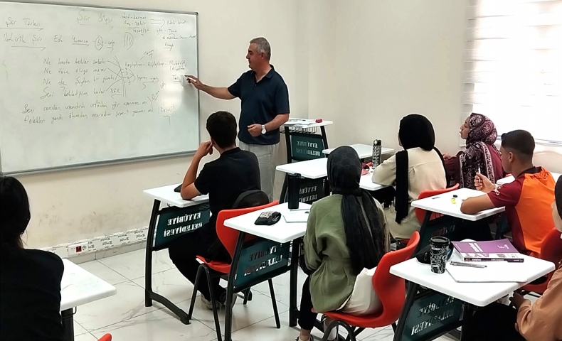 Eyyübiye Süleymanşah Gençlik Merkezi’nde Yaz Dersleri Başladı