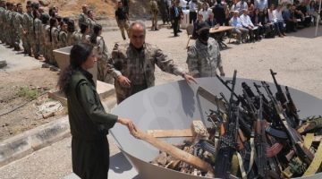 Tarihi gün! PKK silahları yaktı
