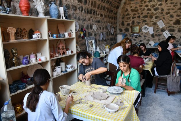 Gençlerden Seramik Kursuna Yoğun İlgi