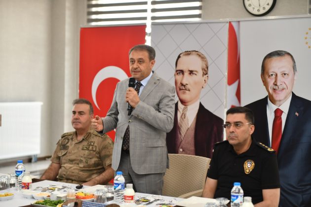 Vali Şıldak, güvenlik korucularıyla buluştu