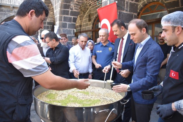 Siverek’te Aşure Günü Etkinliği Düzenlendi