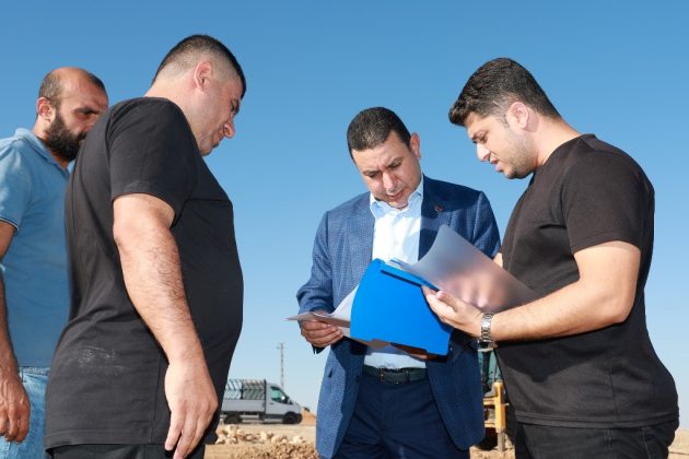 Başkan Özyavuz Müjdeyi Verdi: Her Mahalleye Bir Halı Saha Yapacağız