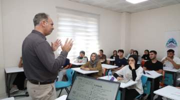 Başkan Mehmet Kuş, her türlü destek sözü verdiği gençlerden tek bir şey istedi
