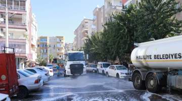 Haliliye Belediyesi’nden mahallelerde temizlik çalışması
