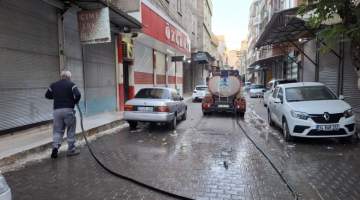 Geceyi Gündüze Katan Temizlik Ekibi, Eyyübiye’yi Baştan Aşağı Temizliyor