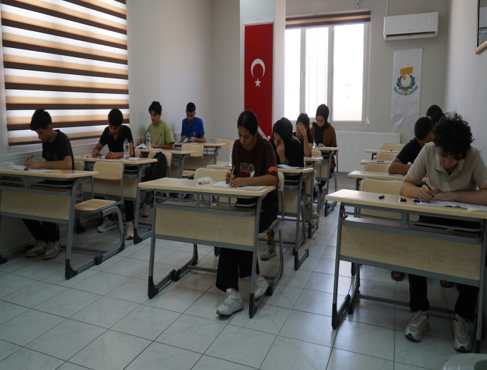 Haliliye Belediyesi, gençlere eğitimde destek sağlıyor