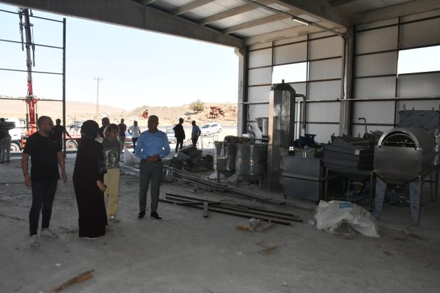 Siverek’te Salça Fabrikasının Yapımı Devam Ediyor