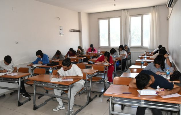 Siverek’te 43 öğrenci belediye kurslarıyla üniversiteye yerleşti