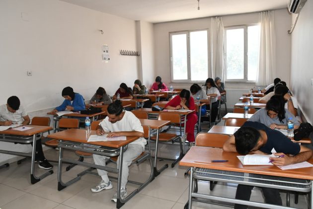 Siverek’te 43 öğrenci belediye kurslarıyla üniversiteye yerleşti