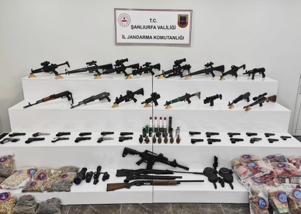 Şanlıurfa’da silah kaçakçılığı operasyonunda cephanelik ele geçirildi