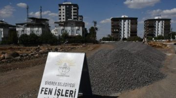 Siverek’te yeni yerleşim alanlarında yol çalışmaları sürüyor
