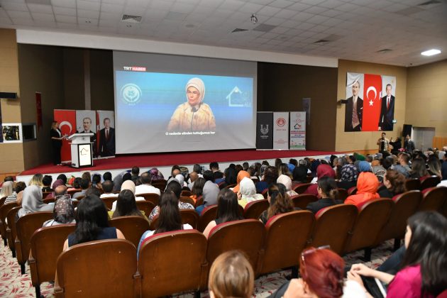 Gönül elçileri ile koruyucu aileler bir araya geldi