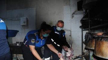 Zabıta ekipleri, sofralara düşecek zehri engelledi