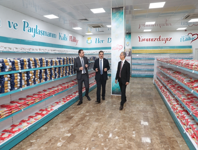 Başkan Canpolat ve Milletvekili Dusak’tan Haliliye’deki merkezlere ziyaret