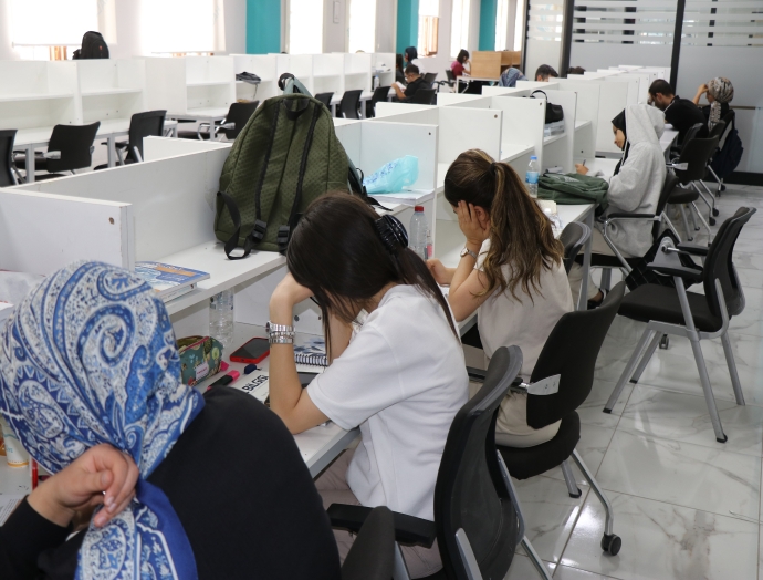 Haliliye Belediyesi Kütüphaneleri, gençlerin eğitim yolculuğuna rehberlik ediyor