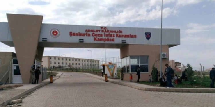 Cezaevinde Yemekten 18 Mahkum Zehirlendi